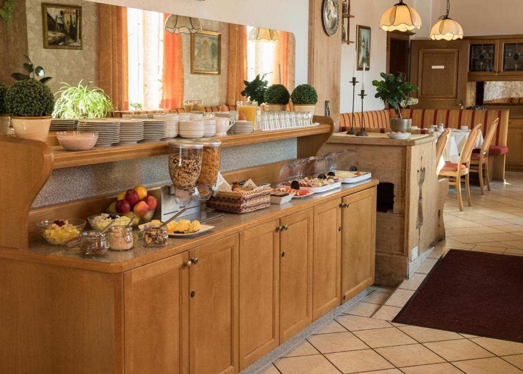 Hotel Und Gasthof Soller Ismaning Ngoại thất bức ảnh