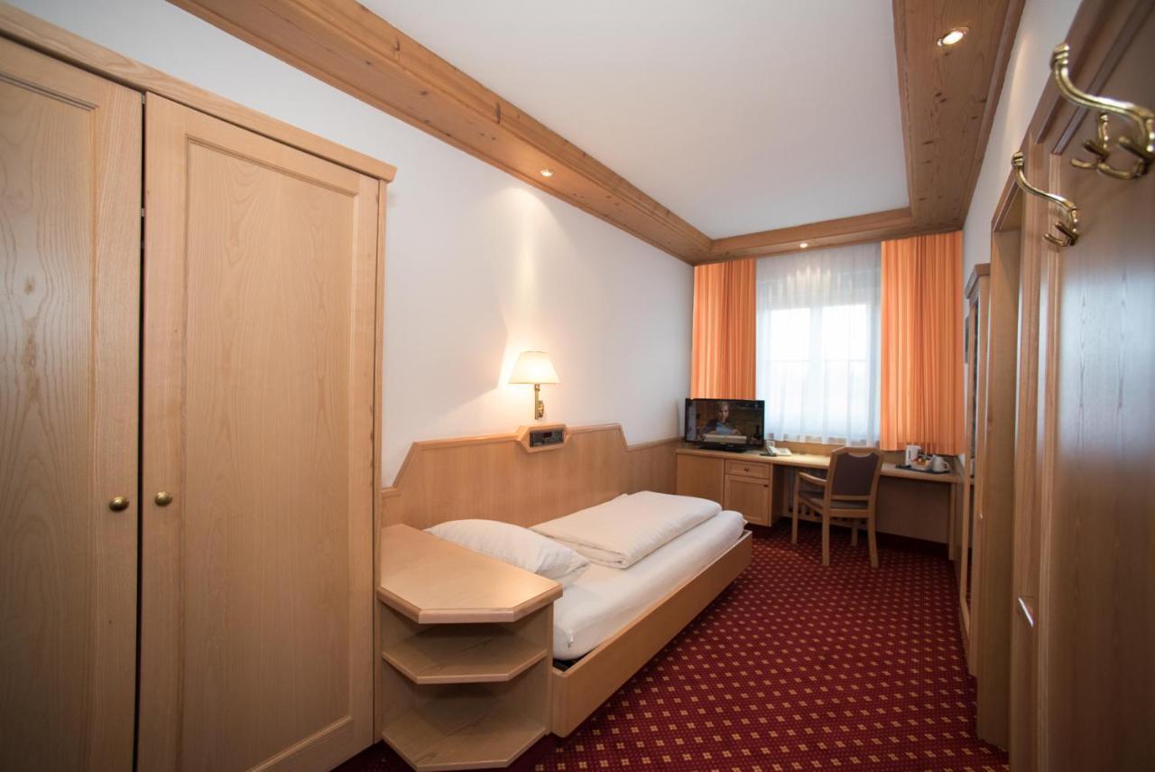 Hotel Und Gasthof Soller Ismaning Ngoại thất bức ảnh